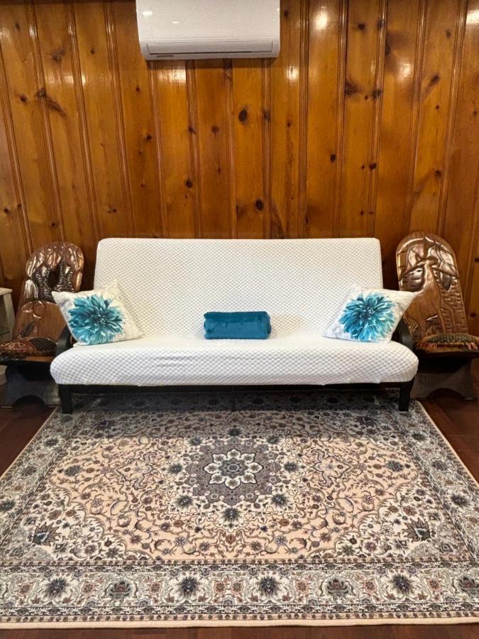 Cozy Spacious Work Friendly Lotus With Garden View High Speed Free Wi Fi And Parking Adjacent To Downtown Montreal Exterior photo